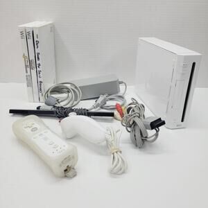 Nintendo Wii System Console (RVL-001) Controller Nunchuck Cords and 3 Games